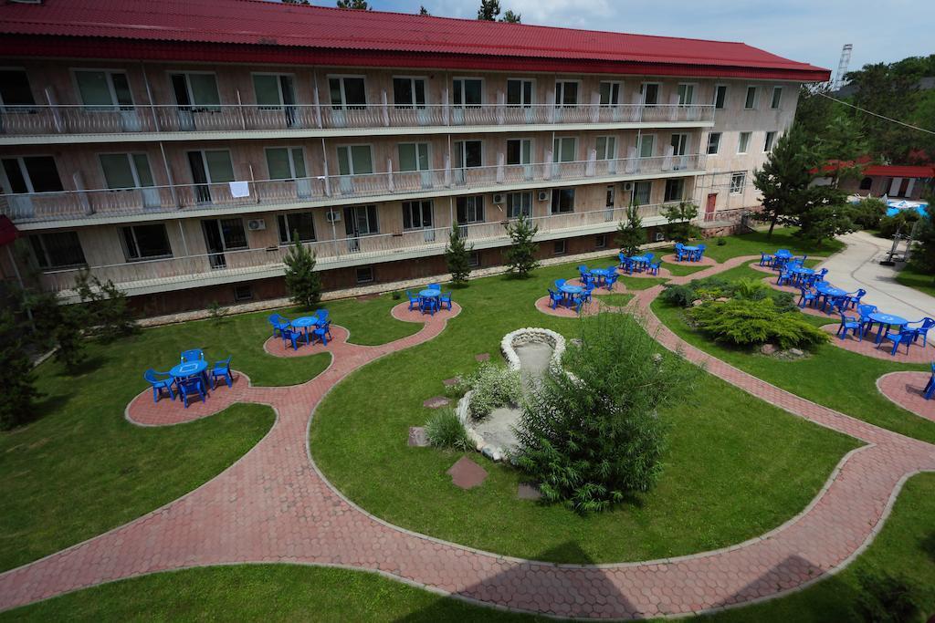 Olympica Hotel Alma-Ata Buitenkant foto